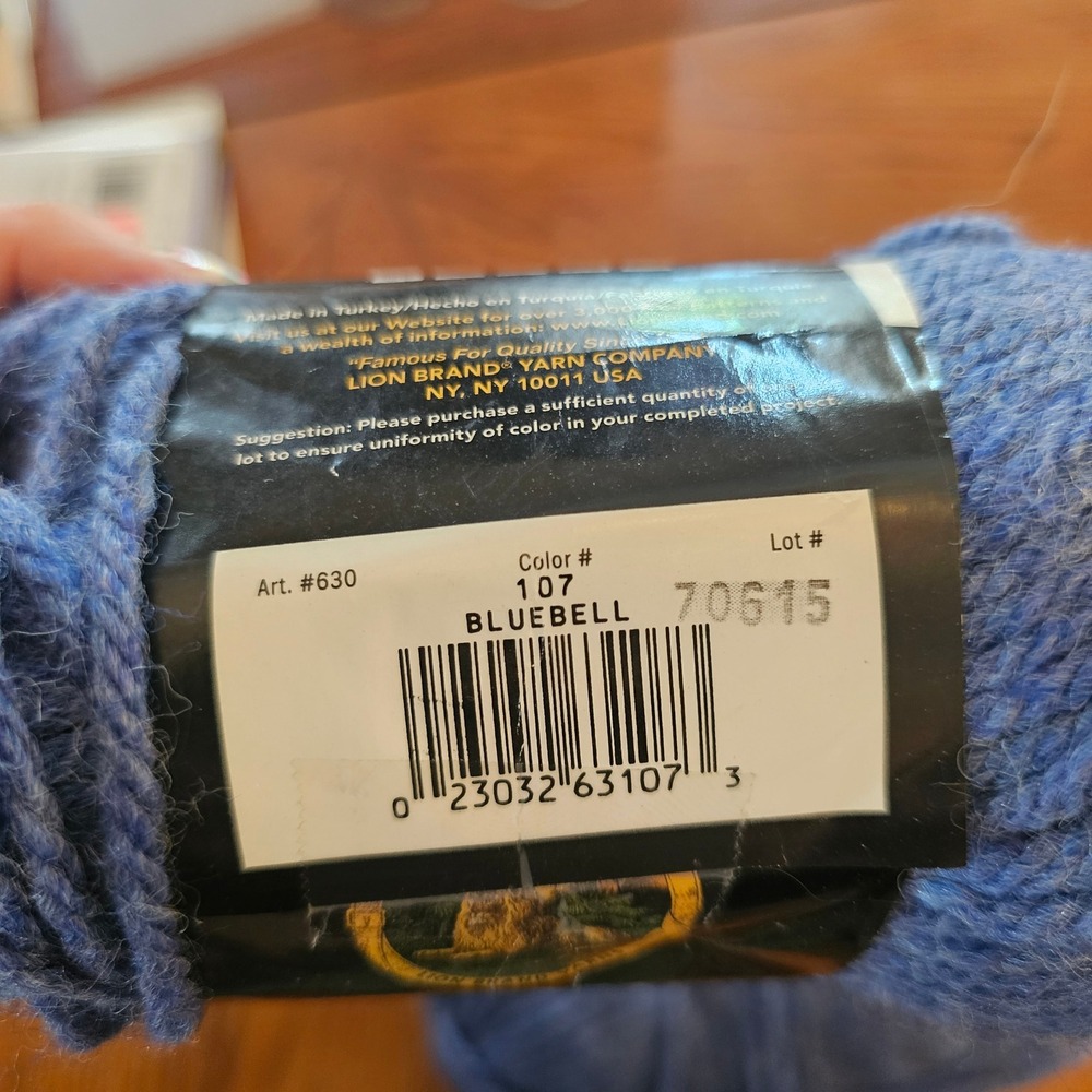 Lion Brand Wool-Ease Chunky Bluebell Yarn Lot of 2 Bulky Wool Blend 630-107 - Picture 3 of 5